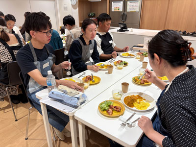 試食のようす
