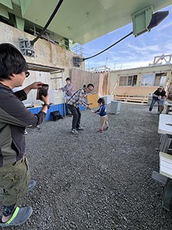 お楽しみ抽選会のようす