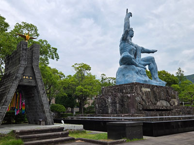 平和祈念像